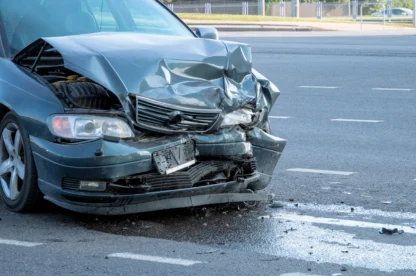 ¿Cuál es el monto promedio de un acuerdo por accidente automovilístico en Chicago?
